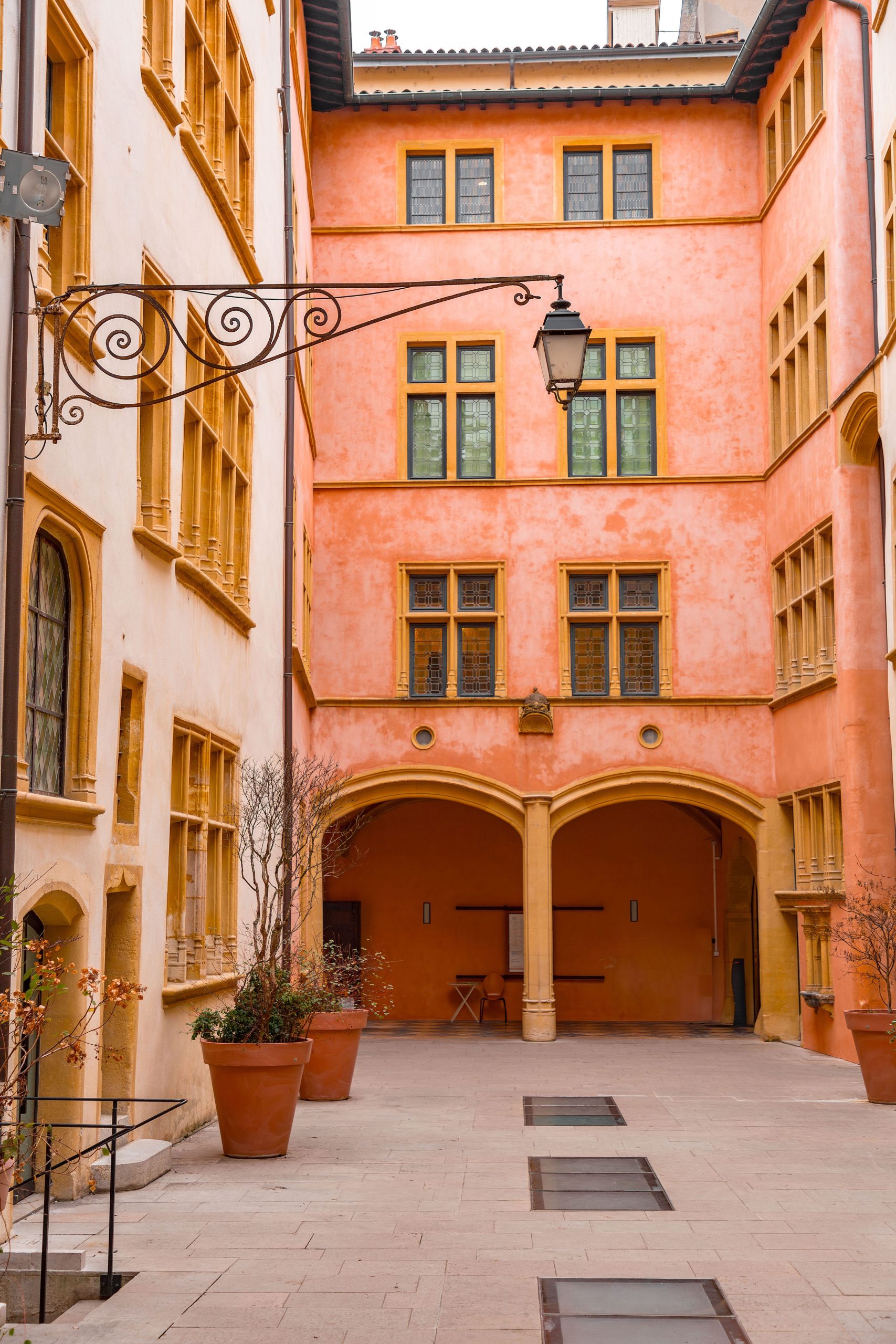 Street,View,And,Buildings,In,The,Old,Town,Of,Lyon,