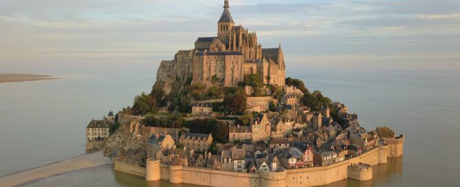 Le Mont-Saint-Michel vu du ciel